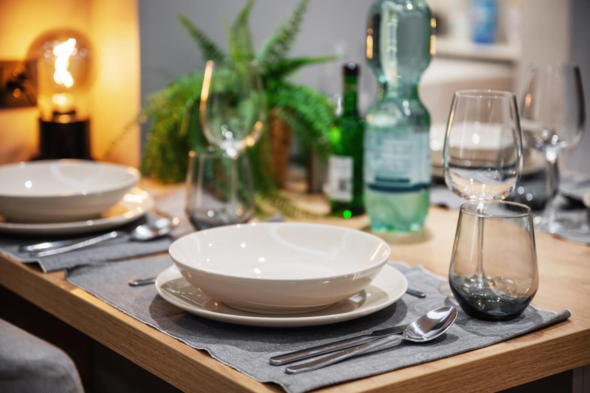 Edler Wohnraum Noble Stadtoase Mit Boxspringbett, Kaffeevollautomat, Lift & Parkplatz 켐니츠 외부 사진