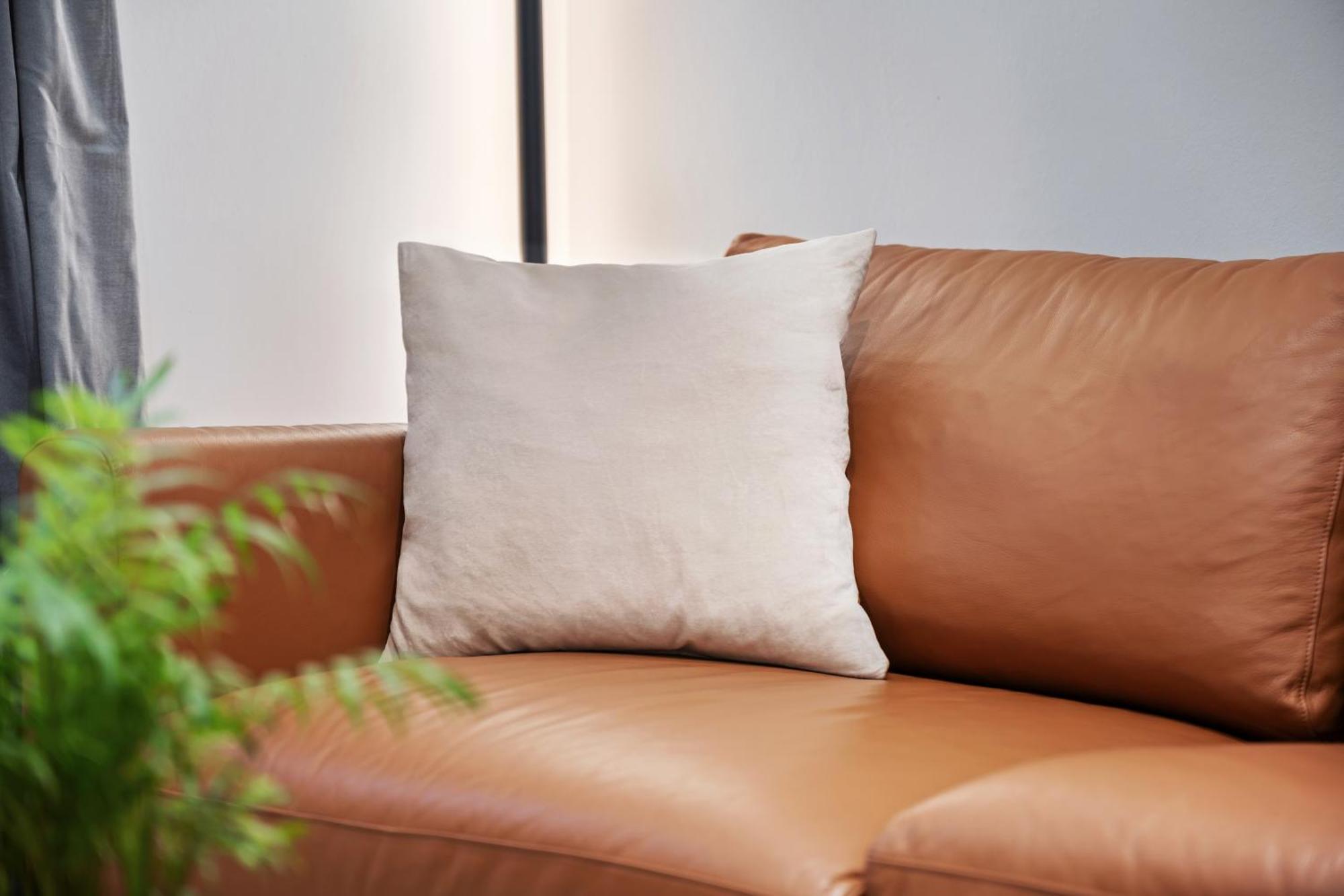 Edler Wohnraum Noble Stadtoase Mit Boxspringbett, Kaffeevollautomat, Lift & Parkplatz 켐니츠 외부 사진