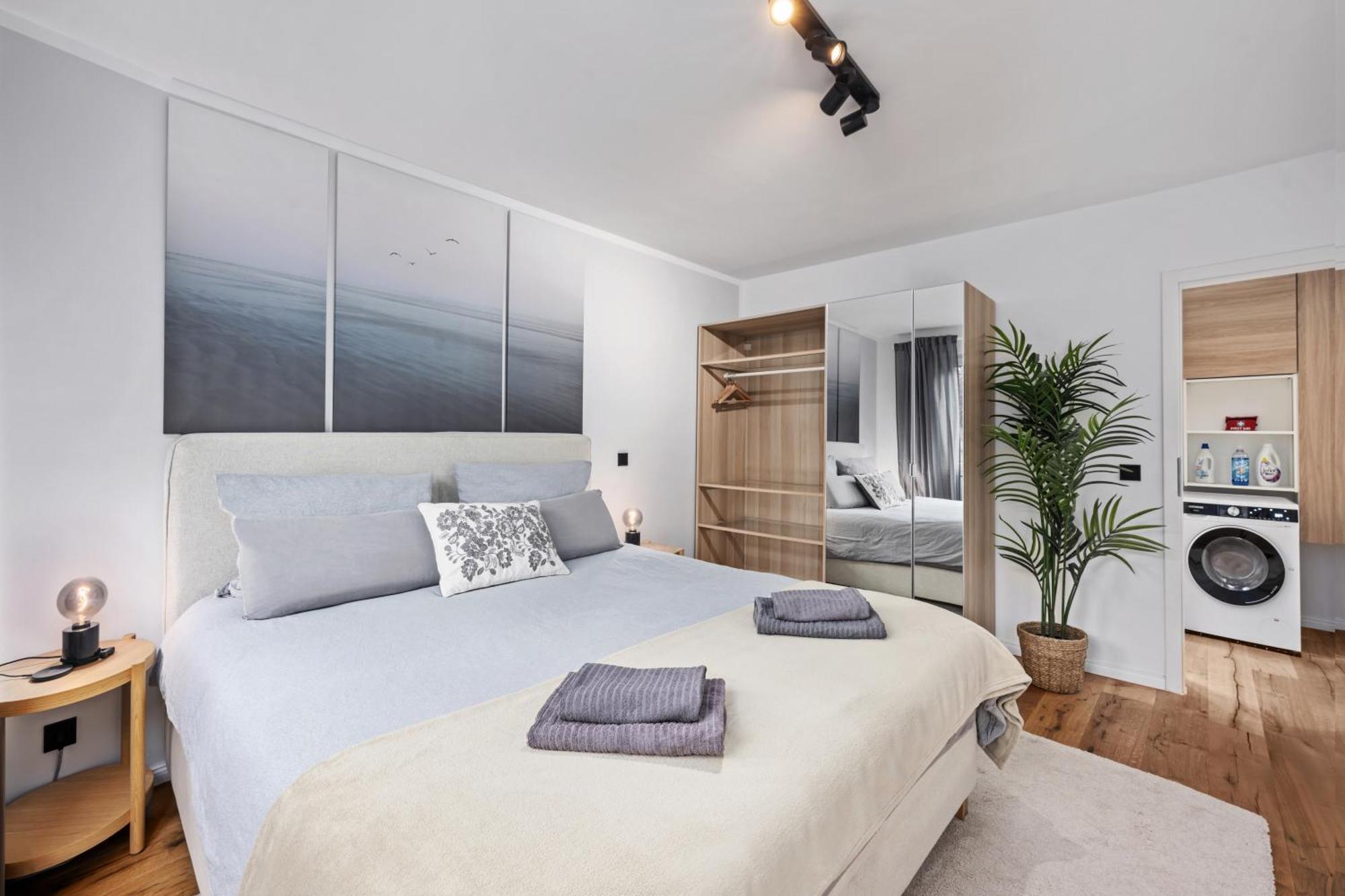 Edler Wohnraum Noble Stadtoase Mit Boxspringbett, Kaffeevollautomat, Lift & Parkplatz 켐니츠 외부 사진